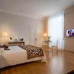 فندق Boutique Del Corso 3*