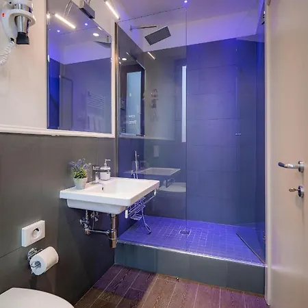 Boutique Del Corso מלון 3*