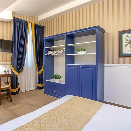 Boutique Del Corso Отель Флоренция