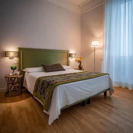 מלון Boutique Del Corso 3*