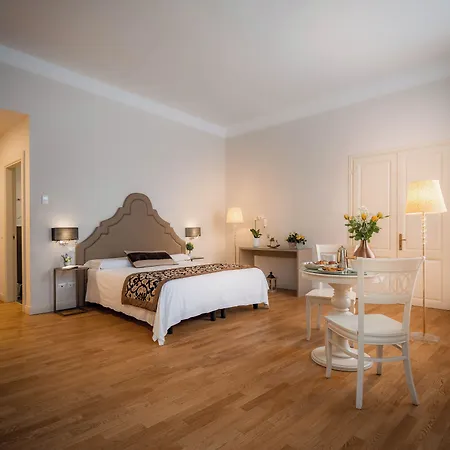 Boutique Del Corso 3*